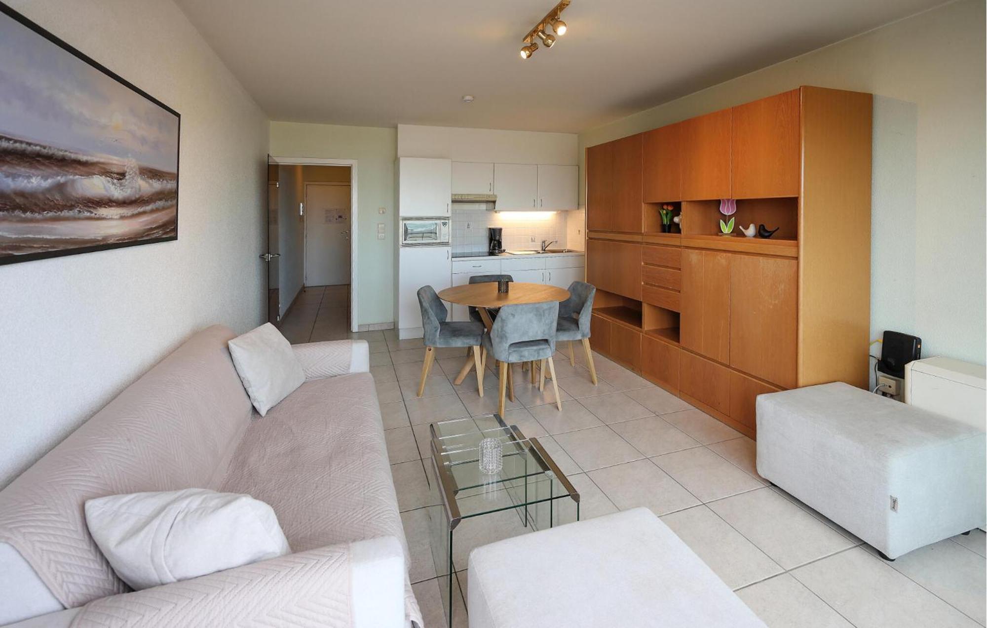 Awesome Apartment In Oostende With House Sea View Eksteriør billede
